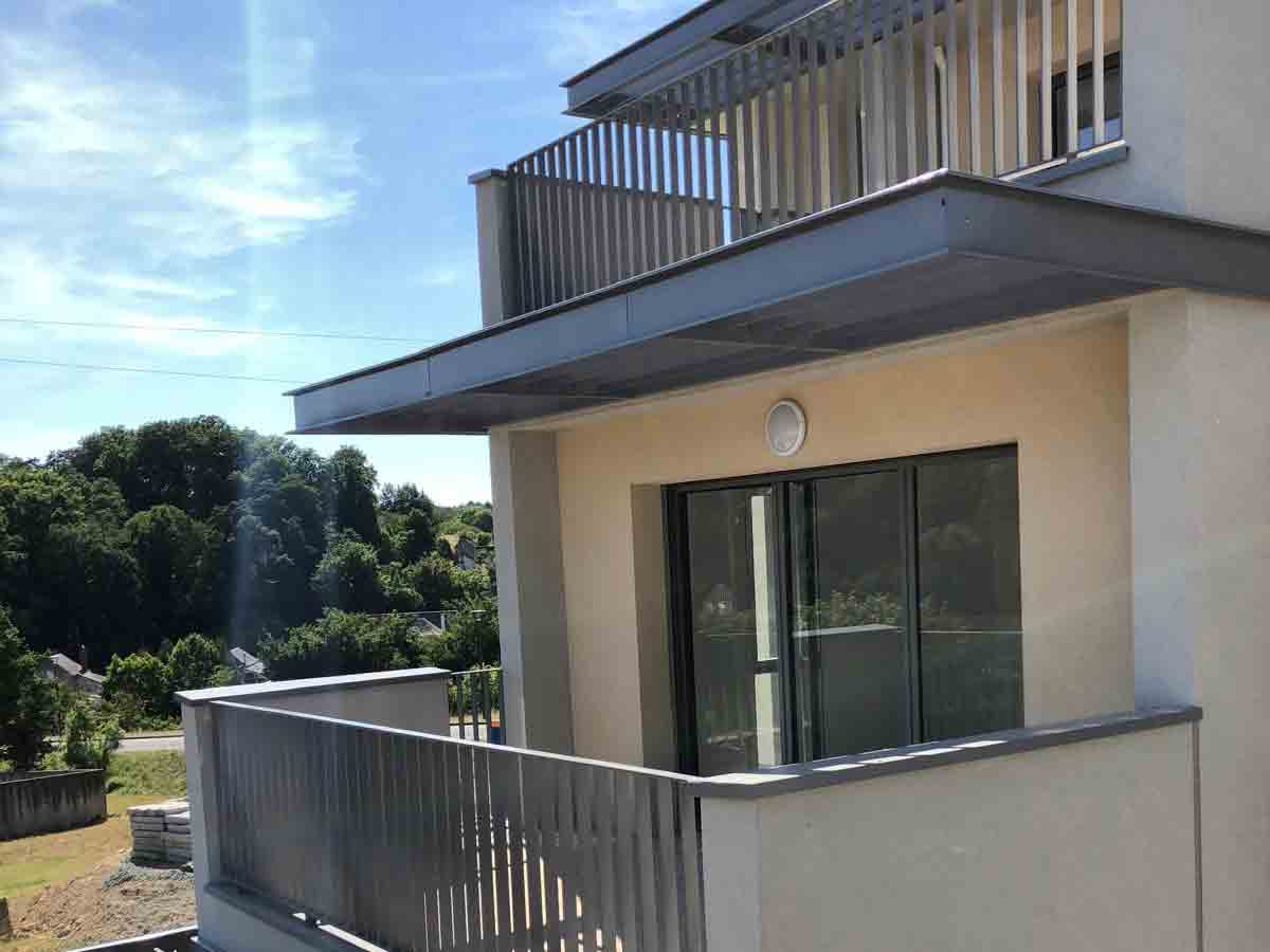 Maîtrise d’ouvrage : Val Touraine Habitat Maîtrise d’œuvre : ARE Maitrise d'œuvre Un habillage réalisé par Brisset